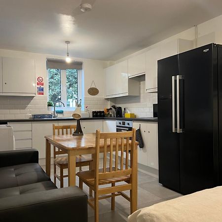 Lovely Double Rooms In Euston & Square In Central Лондон Екстер'єр фото